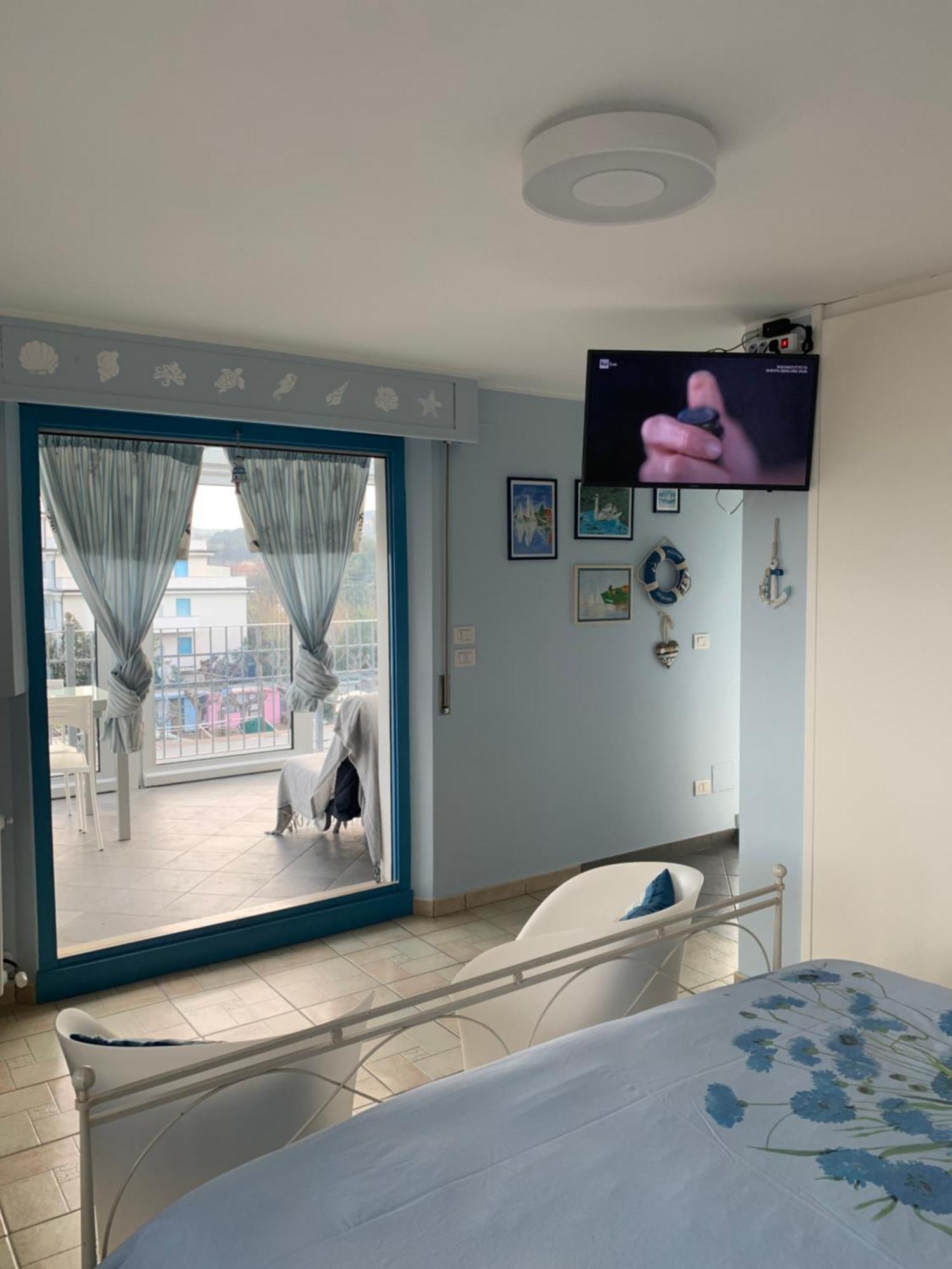 Апартаменты Attico Sul Mare Фермо Экстерьер фото