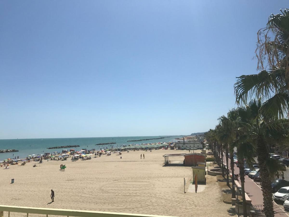 Апартаменты Attico Sul Mare Фермо Экстерьер фото